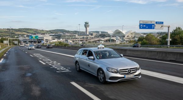 Guide pratique pour un transfert taxi vers l'aéroport de Lyon Saint-Exupéry
